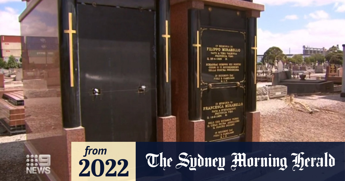 Video Grave robbers steal human remains from Melbourne cemetery